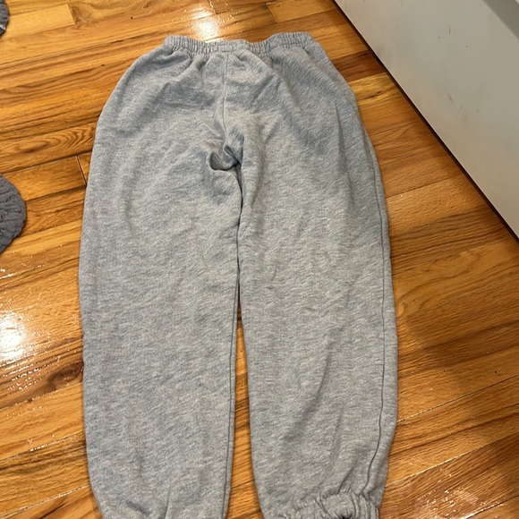 Zara Sweatpants - Picture 3 of 3